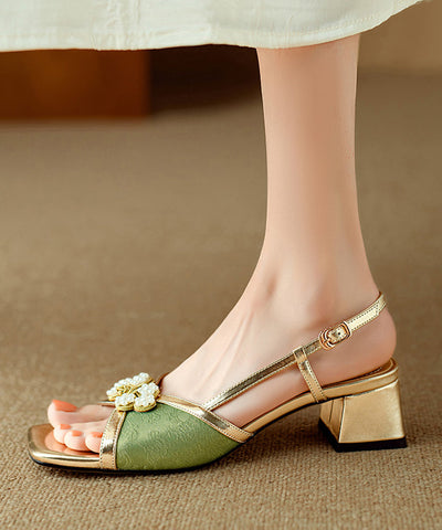 Sandalias gruesas de estilo chino con punta abierta de piel de vaca verde  Sandalias gruesas de estilo chino con punta abierta de piel de vaca verde
