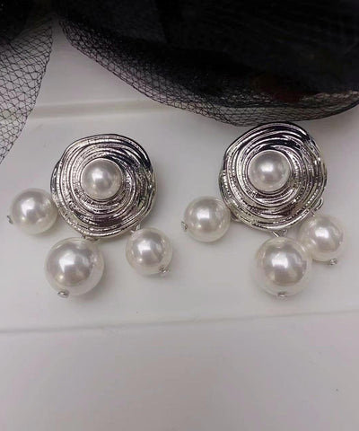 Modern Silk Copper Alloy Pearl Tassel Stud Earrings Modern Silk Copper Alloy Pearl Tassel Stud Earrings