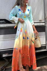 Vestidos de fiesta elegantes con estampado floral, abertura en degradado y escote en V en contraste.