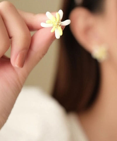 Modern Yellow Sterling Silver Alloy Floral Stud Earrings Modern Yellow Sterling Silver Alloy Floral Stud Earrings
