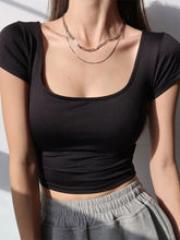 Damen Petite – Kurzes T-Shirt mit Flügelärmeln und quadratischem Ausschnitt