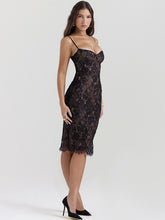 Vestido ajustado con encaje, tirantes finos, espalda descubierta, sexy, midi