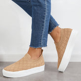 Slipper mit Stretch-Strick-Plateau und atmungsaktiven Wanderschuhen