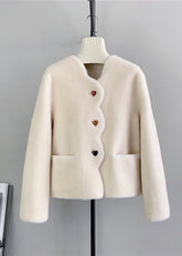 Abrigos de lana con botones de corazón y bolsillos beige finos para invierno
