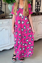 Maxi-T-Shirt-Kleid mit V-Ausschnitt und seitlichem Schlitz und Leopardenmuster