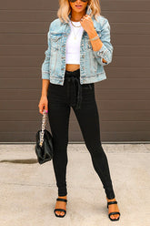 Chaqueta vaquera corta, desgastada y rota con botones Meridress