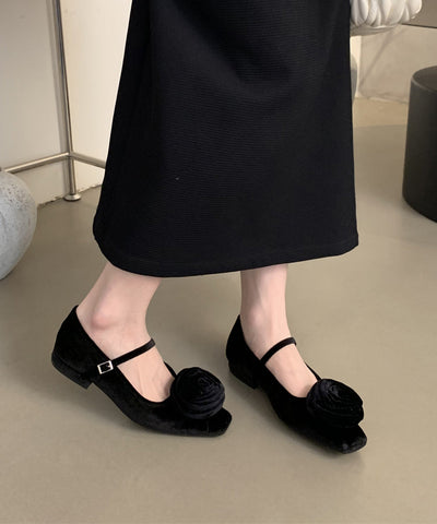 Französische Blumen-Schnürschuhe mit Spleißen, flache Füße, rosa Velours  Französische Blumen-Schnürschuhe mit Spleißen, flache Füße, rosa Velours