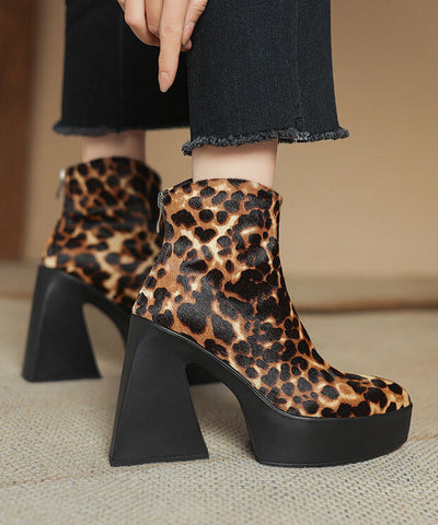 Botas negras de crin de caballo con cremallera y tacón grueso Botas negras de crin de caballo con cremallera y tacón grueso