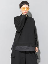 Schwarzes False-Two Split-Joint-Sweatshirt mit hohem Kragen