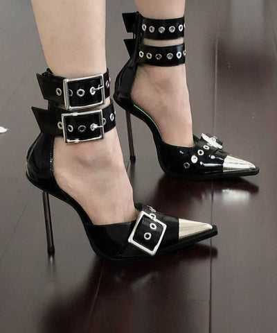Sandalias negras de tacón de aguja de piel sintética con remaches a la moda  Sandalias negras de tacón de aguja de piel sintética con remaches a la moda