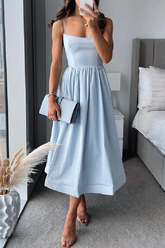 A-Linien-Midikleid mit Spaghettiträgern und Taille