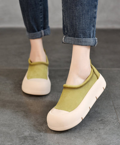 Braune Plateauschuhe aus Rindsleder mit einfachem Spleißmuster  Braune Plateauschuhe aus Rindsleder mit einfachem Spleißmuster