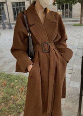 Plus Size Brauner Trenchcoat mit gekerbten Taschen und Schärpen