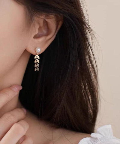 Pendientes de plata de ley dorada con espigas de trigo y perlas doradas  Pendientes de plata de ley dorada con espigas de trigo y perlas doradas