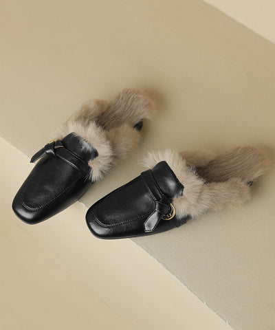 Sandalias cómodas de piel de vaca negra con forro de lana afelpada  Sandalias cómodas de piel de vaca negra con forro de lana afelpada