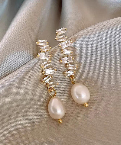 Modern Gold Copper Alloy Pearl Drop Earrings Modern Gold Copper Alloy Pearl Drop Earrings