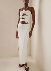 Florales weißes, schulterfreies, ausgehöhltes Baumwollkleid, ärmellos