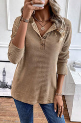 Stylischer Pullover mit langen Ärmeln und Knöpfen
