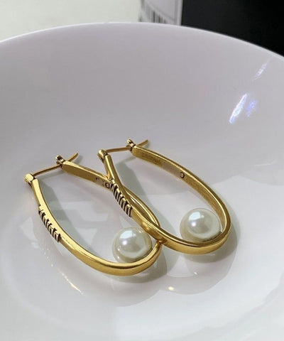 Oversize Gold Copper Overgild Elliptical Pearl Letter Hoop Earrings Oversize Gold Copper Overgild Elliptical Pearl Letter Hoop Earrings