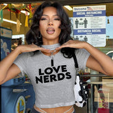 Tops cortos ajustados con estampado de letras de verano 2024, cuello redondo, manga corta, estilo hipster informal y versátil, ropa de calle Y2K para bebé