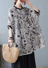 Blusa de manga corta con volantes y estampado gris de talla grande