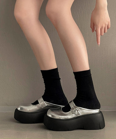 Sandalias de plataforma plateadas versátiles y de moda japonesas  Sandalias de plataforma plateadas versátiles y de moda japonesas