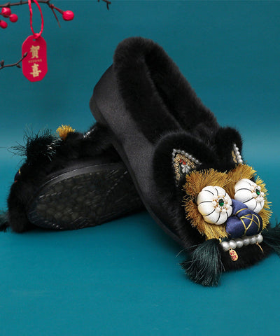 Zapatos planos con cuentas y clavos retro rosas forrados de lana afelpada  Zapatos planos con cuentas y clavos retro rosas forrados de lana afelpada