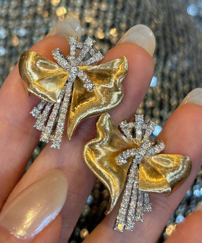 Loose Gold 14K Zircon Bow Stud Earrings Loose Gold 14K Zircon Bow Stud Earrings