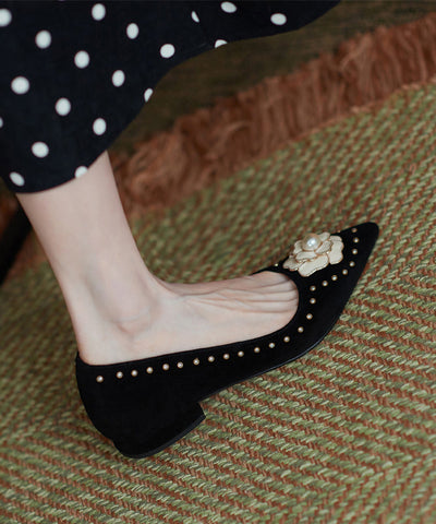 French Suede Floral Nail Bead Splicing Flat Shoes Pointed Toe French Suede Floral Nail Bead Splicing Flat Shoes Pointed Toe