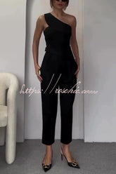 Einfarbiges, ärmelloses Tanktop mit schmaler Passform und hoch taillierter Hose mit weitem Bein und Taschen