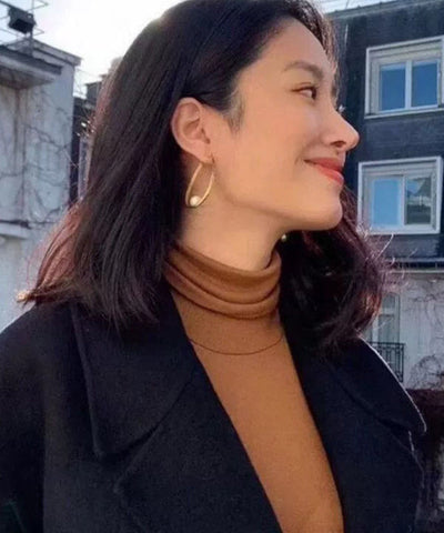 Oversize Gold Copper Overgild Elliptical Pearl Letter Hoop Earrings Oversize Gold Copper Overgild Elliptical Pearl Letter Hoop Earrings