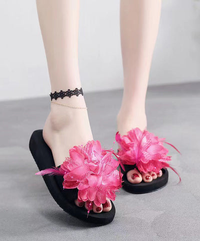 Nuevas sandalias de playa con flores de moda y punta abierta  Nuevas sandalias de playa con flores de moda y punta abierta