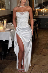 Vestido largo con abertura y volantes en los hombros, de satén, con lentejuelas y patchwork de Increíble Dream