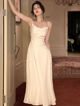 Neue Sommer Satin Midi Kleid Frauen Dünne Spaghetti Strap Elegante Party Kleider Hochzeit Abend Geburtstag Backless Prom Robe Kleidung