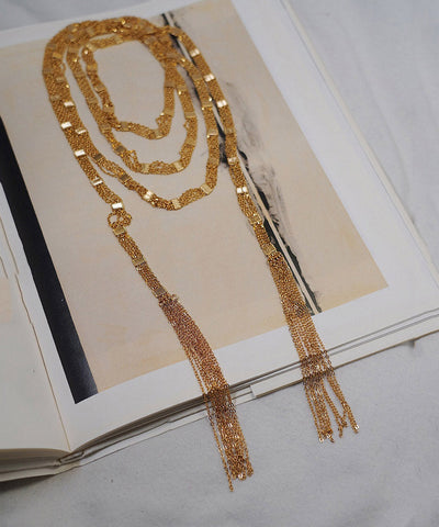 Collar con colgante de borla multicapa de cobre dorado a la moda  Collar con colgante de borla multicapa de cobre dorado a la moda