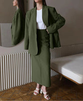 Conjunto de dos piezas para oficina con blazer y falda de manga larga verde