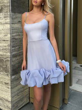 Vestido mini bustier con volantes