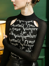 Urban Skinny T-Shirts mit Buchstabendruck, Hohlspitze, geteilter Schnitt, Rundhalsausschnitt