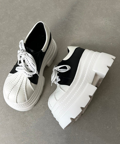 Mocasines con plataforma y cordones para mujer, color blanco y negro  Mocasines con plataforma y cordones para mujer, color blanco y negro