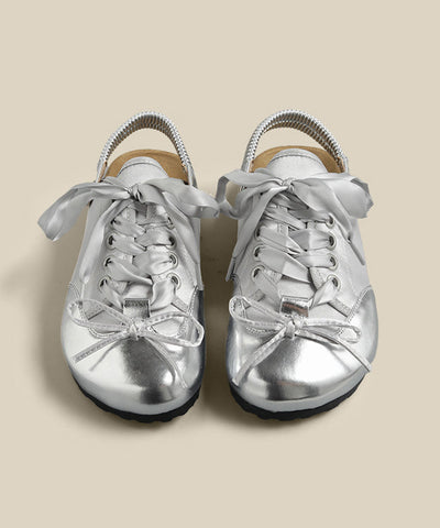 Niedliche rosa Plateau-Schuhe mit Schleife und Schnürung  Niedliche rosa Plateau-Schuhe mit Schleife und Schnürung