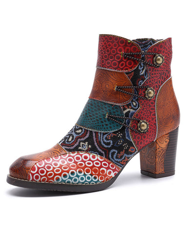 Braune Vintage-Stiefel mit geprägtem Spleißmuster und dickem Absatz  Braune Vintage-Stiefel mit geprägtem Spleißmuster und dickem Absatz