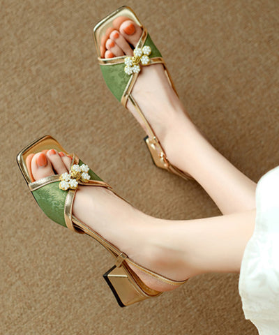Sandalias gruesas de estilo chino con punta abierta de piel de vaca verde  Sandalias gruesas de estilo chino con punta abierta de piel de vaca verde