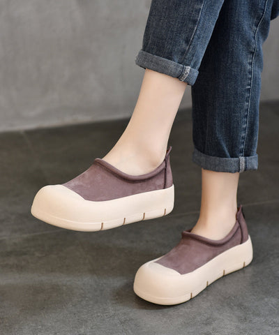 Braune Plateauschuhe aus Rindsleder mit einfachem Spleißmuster  Braune Plateauschuhe aus Rindsleder mit einfachem Spleißmuster