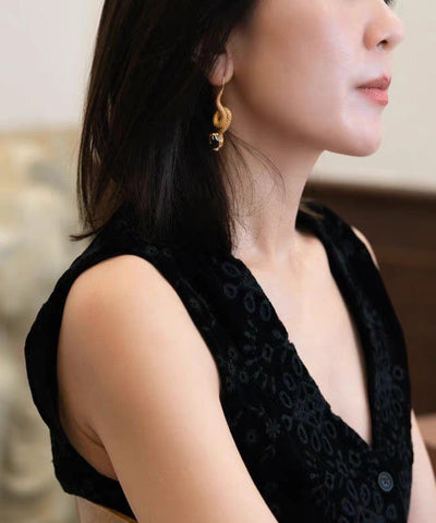 Pendientes colgantes con forma de serpiente, esmeralda y ágata negra en oro de 14 quilates, estilo retro  Pendientes colgantes con forma de serpiente, esmeralda y ágata negra en oro de 14 quilates, estilo retro