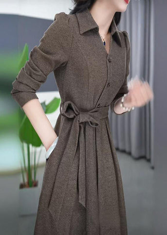 Vestido largo francés con cuello Peter Pan, cintura anudada y botones favorecedores para primavera  Vestido largo francés con cuello Peter Pan, cintura anudada y botones favorecedores para primavera