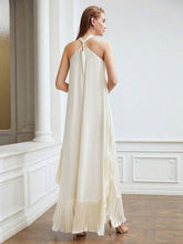 Ecru-weißes Etuikleid mit Neckholder, plissiert, attraktives Maxikleid mit Fransen