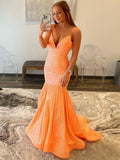 Meerjungfrauen-Abendkleid in Orange mit V-Ausschnitt und Pailletten