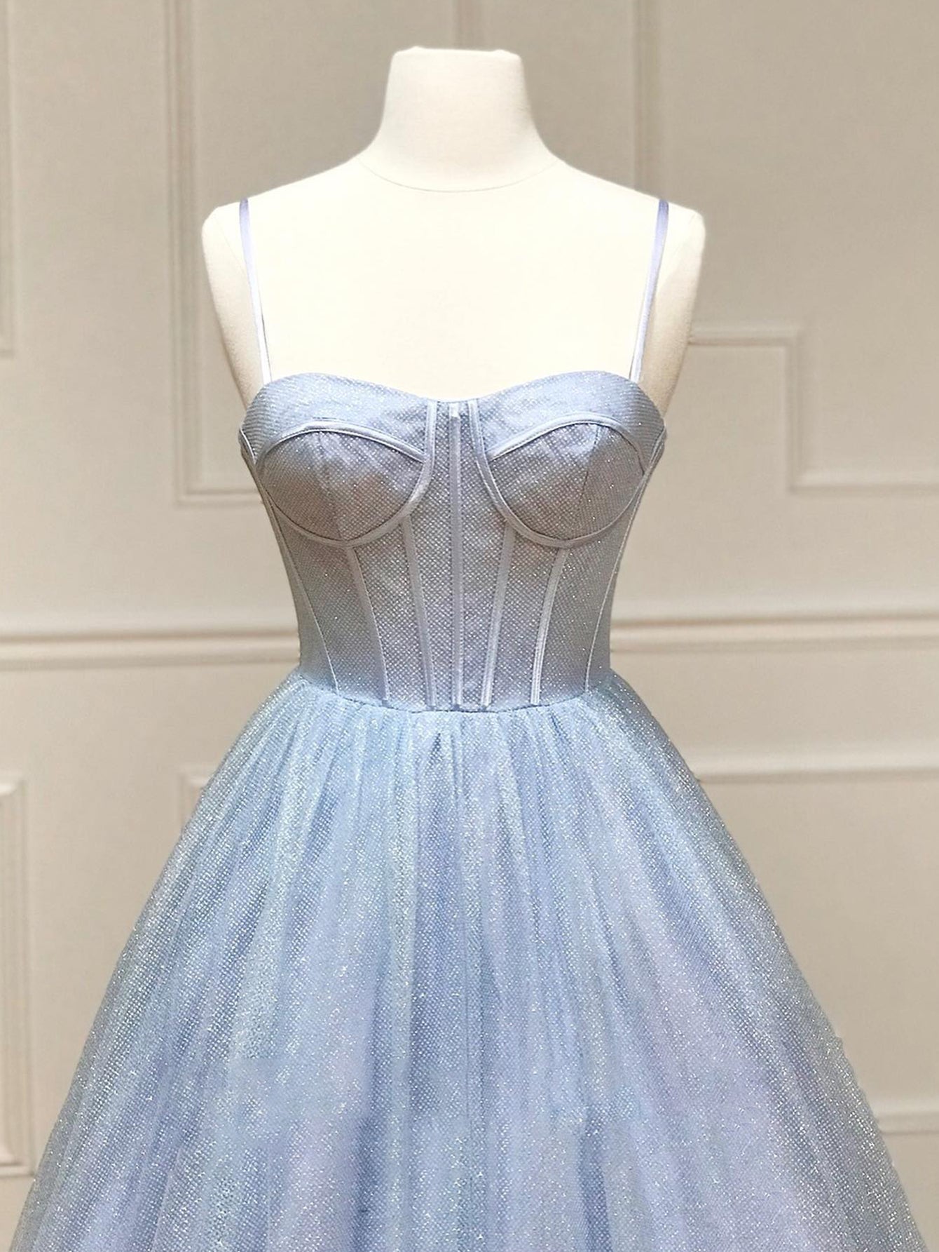 Glitzerndes Tüll-Abendkleid in A-Linie mit Taschen