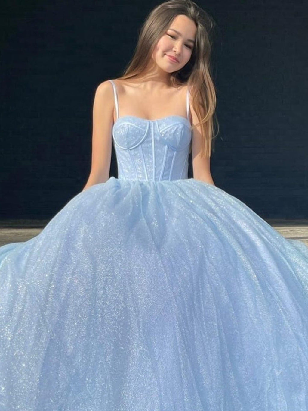 Glitzerndes Tüll-Abendkleid in A-Linie mit Taschen