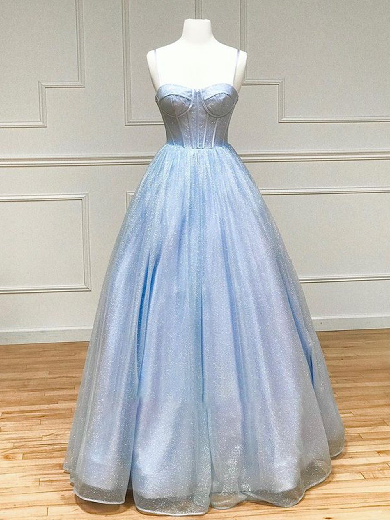 Glitzerndes Tüll-Abendkleid in A-Linie mit Taschen